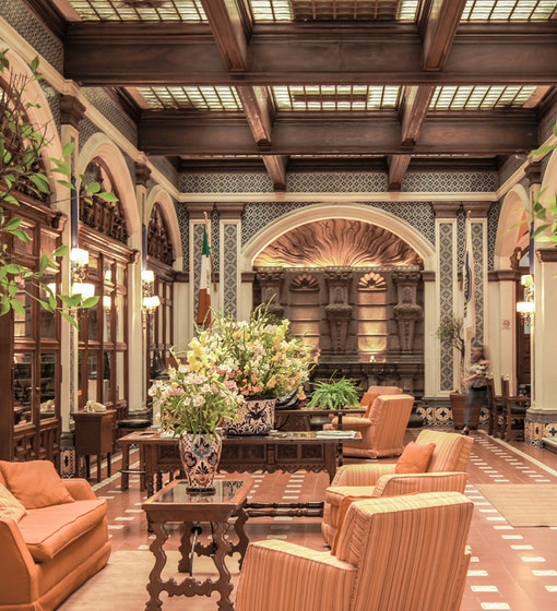 hotels-image